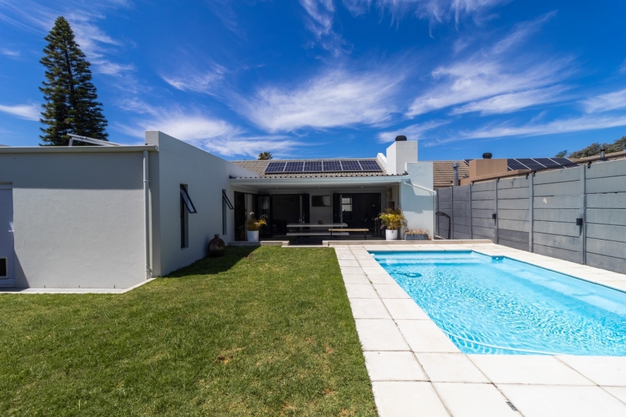 4 Bedroom Property for Sale in Blouberg Rise Western Cape